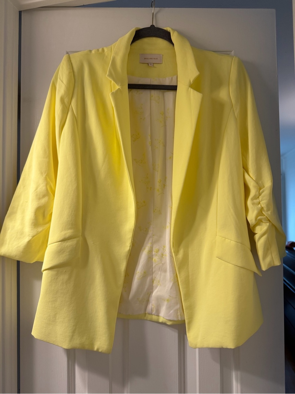 Skies Are Blue Lemon Yellow Open-Front Blazer